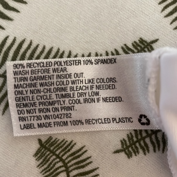 🦖Long sleeve rash guard 12M - Picture 3 of 3